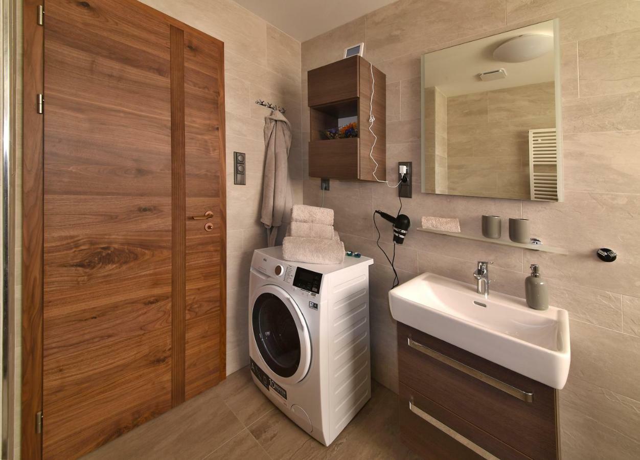 Apartment Adelka 104 With Private Whirlpool Špindlerŭv Mlýn 外观 照片